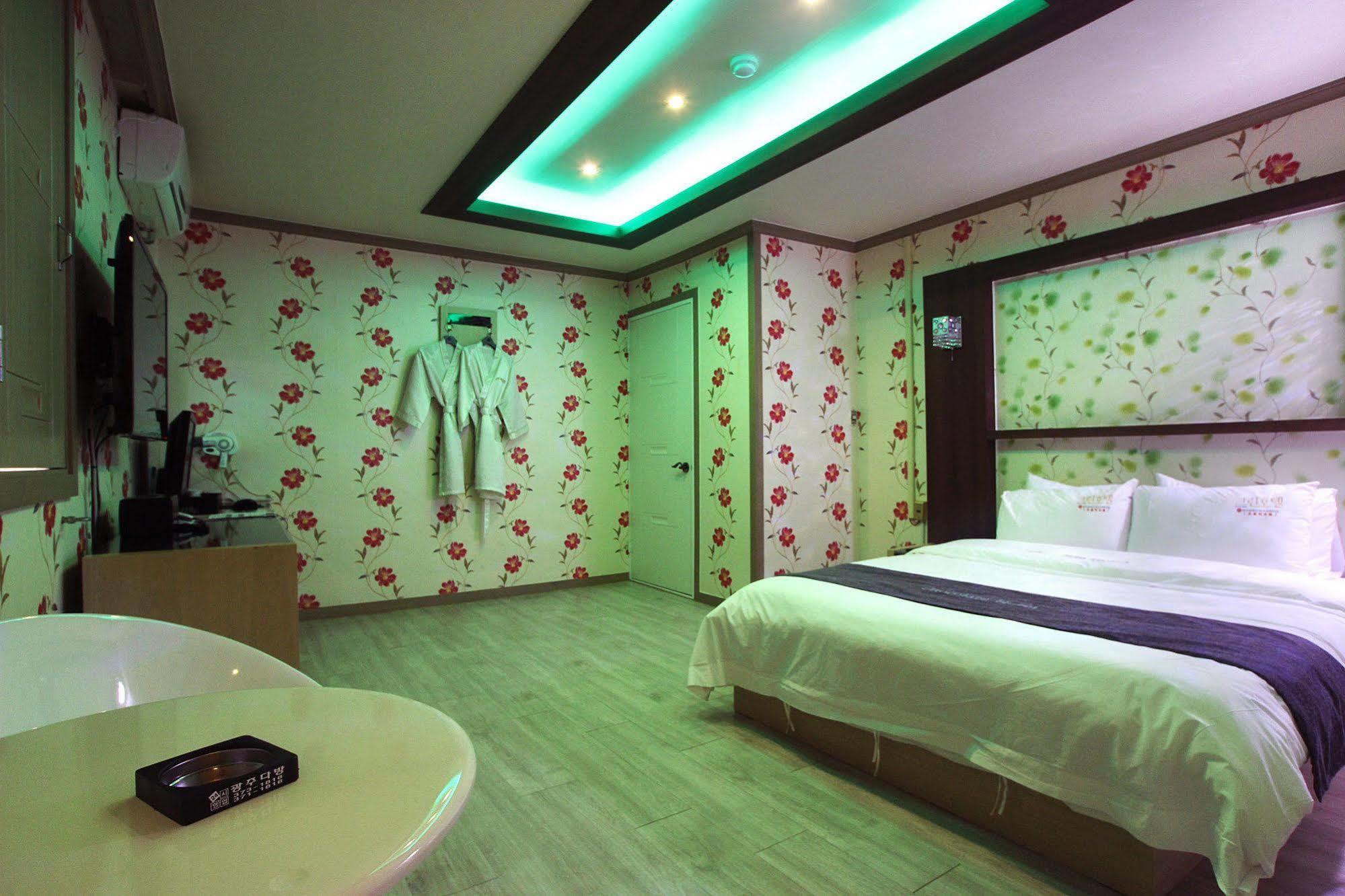 Chocolate Hotel Gwangju Metropolitan City Exteriér fotografie